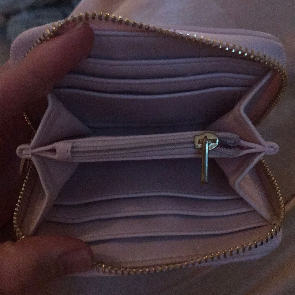 Pink small wallet πΈπΈπΈπΈπΈ - Picture 2 of 2